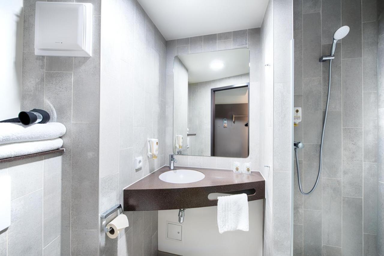 B&B Hotel Айзенах Екстер'єр фото